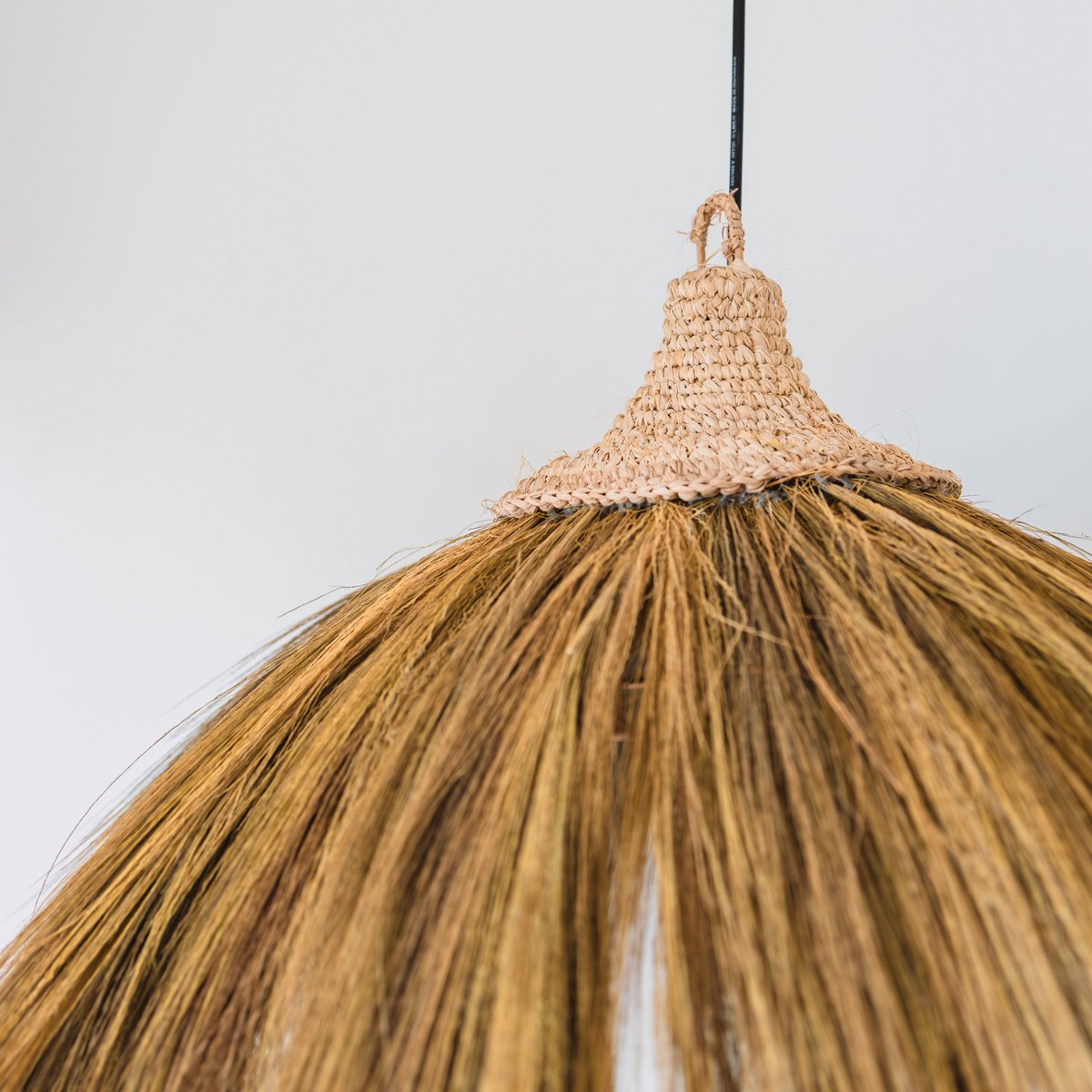 Grote lampenkap van zeegras – natuurlijke hanglamp met franjes – Boho hanglamp – handgemaakte tropische hanglamp MAWANA (Ø 53 cm)