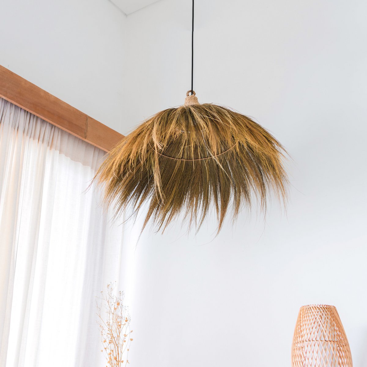 Grote lampenkap van zeegras – natuurlijke hanglamp met franjes – Boho hanglamp – handgemaakte tropische hanglamp MAWANA (Ø 53 cm)