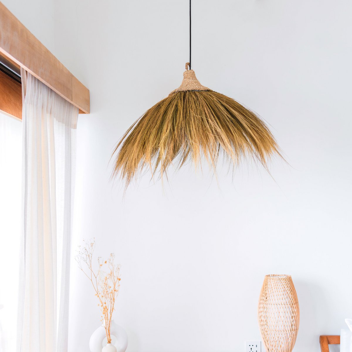 Grote lampenkap van zeegras – natuurlijke hanglamp met franjes – Boho hanglamp – handgemaakte tropische hanglamp MAWANA (Ø 53 cm)